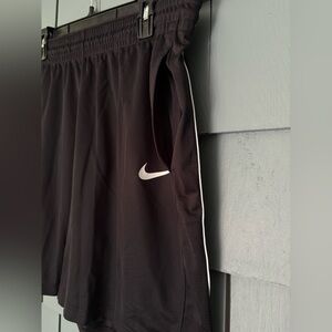 NWT Nike Loose Fit Short